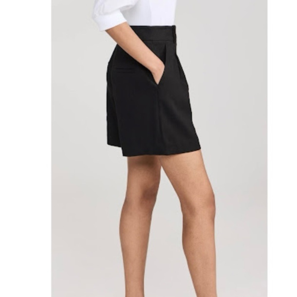 BIKE High Rise Bermuda Shorts, black
